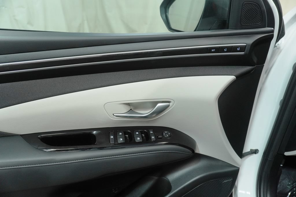 Used 2024 Hyundai Tucson Limited AWD/4WD image 23