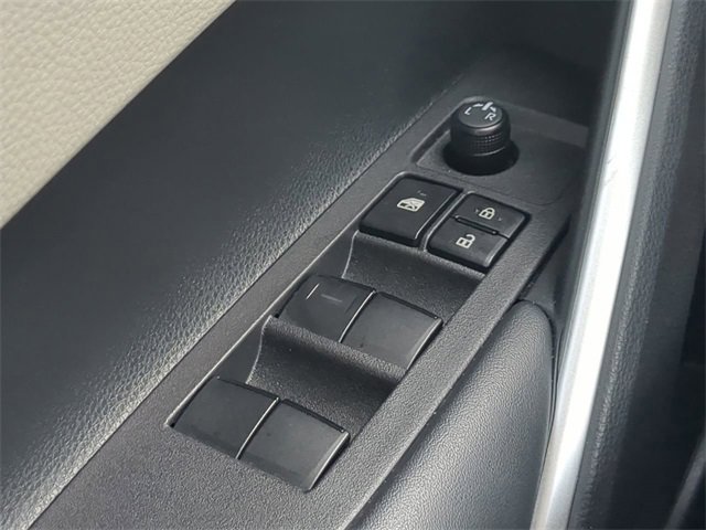Certified 2025 Toyota Corolla Cross L image 22