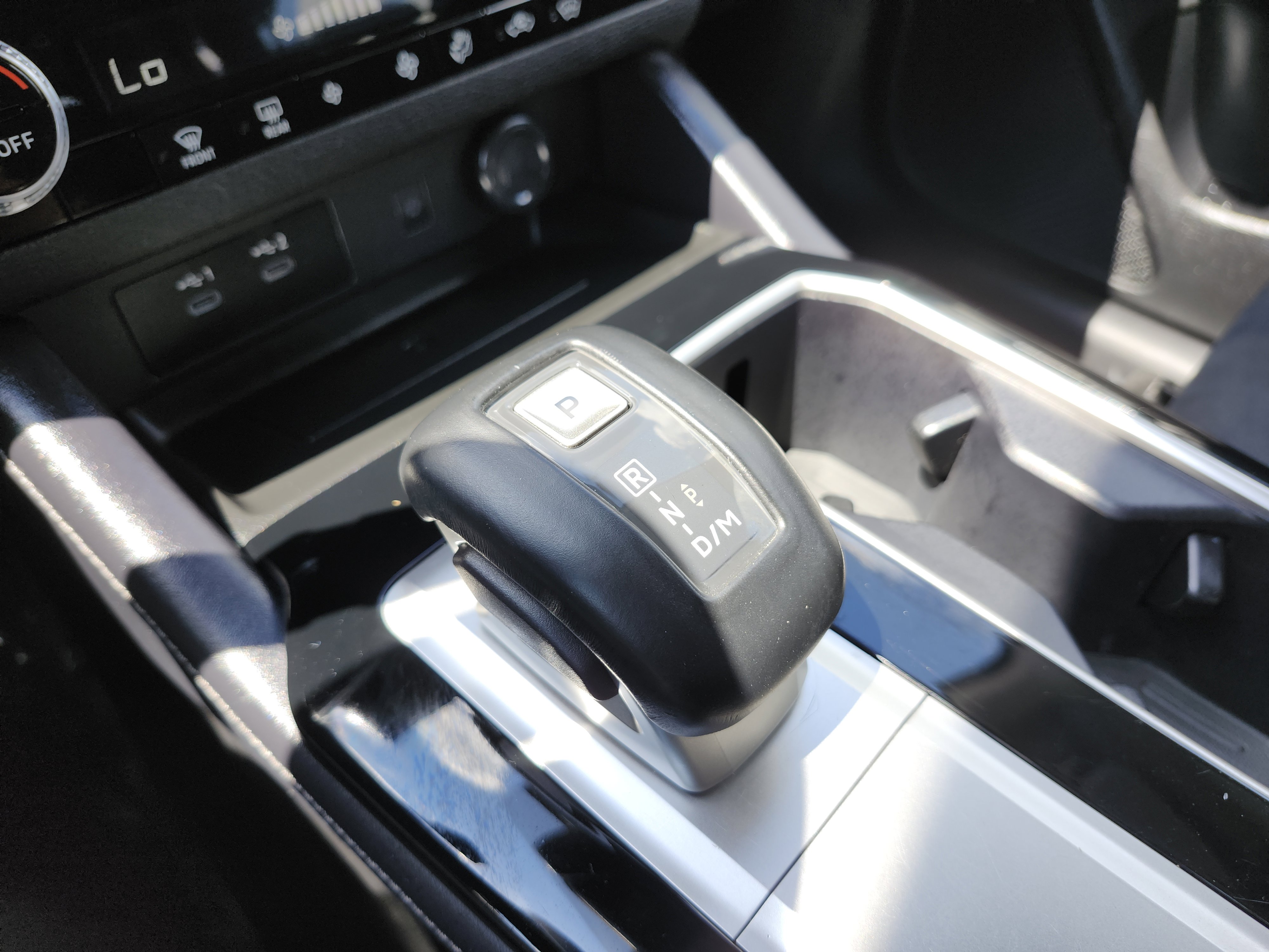 Used 2025 Mitsubishi Outlander SE AWD/4WD image 37