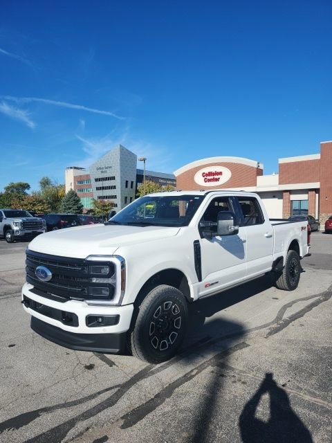 New 2026 Ford F250 Platinum image 3