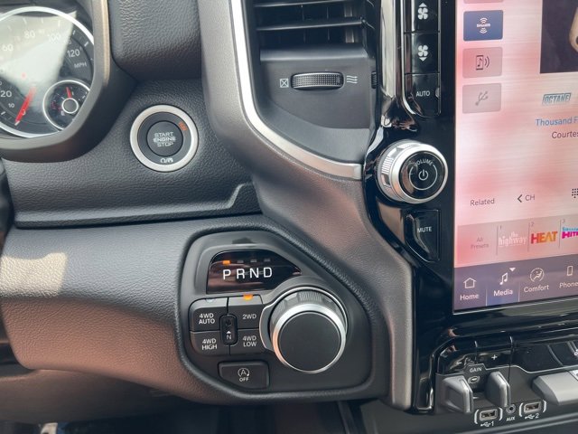 New 2026 RAM 1500 4x4 Crew Cab image 33