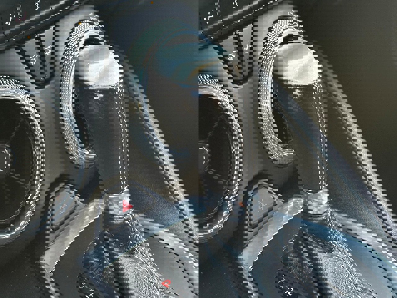 Used 2020 Chevrolet Camaro LT image 18