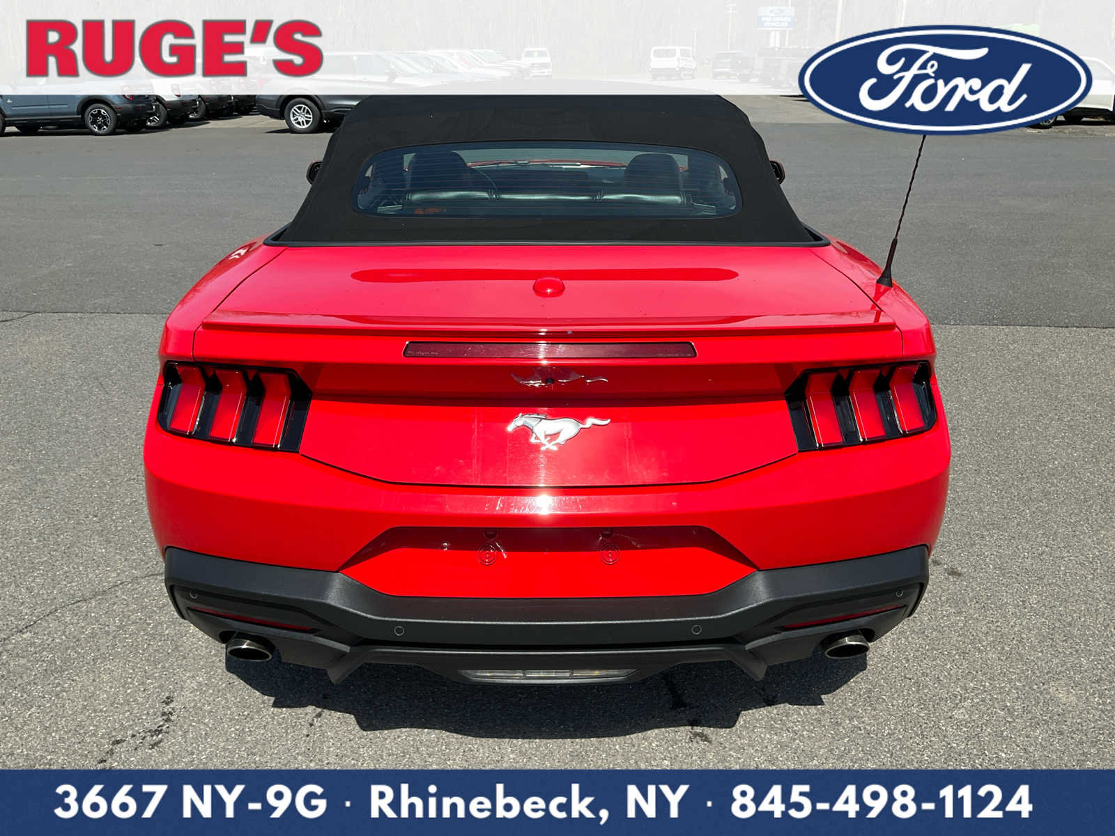 Used 2025 Ford Mustang Premium RWD image 30