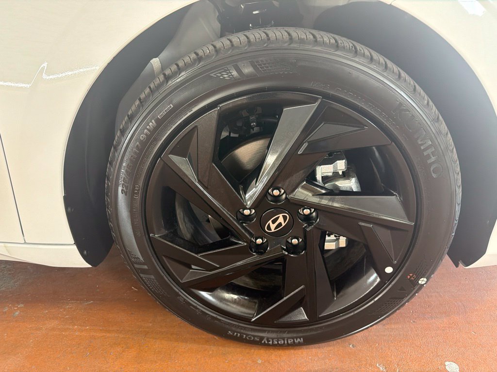 Certified 2026 Hyundai Elantra Sport FWD image 11