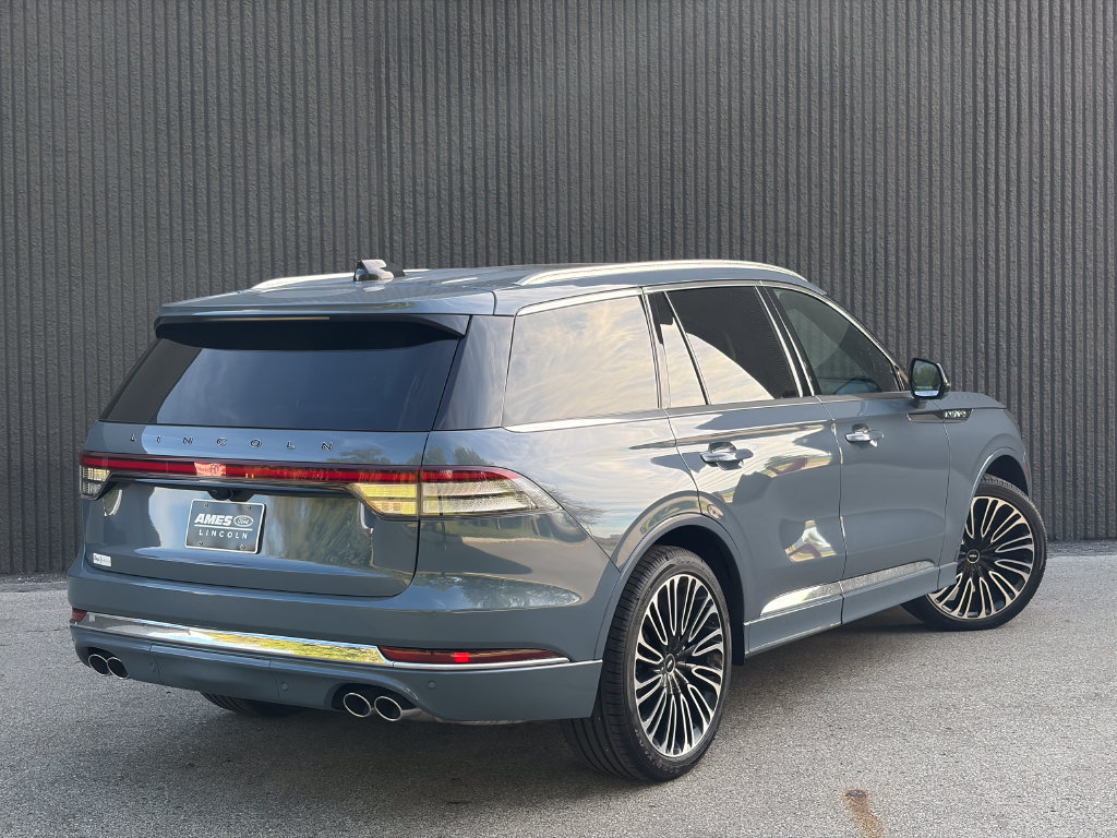 New 2026 Lincoln Aviator Black Label w/ Dynamic Handling Package AWD/4WD image 7