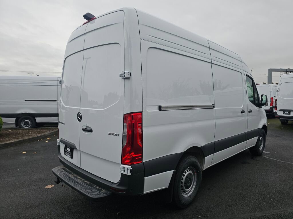 New 2025 Mercedes-Benz Sprinter 2500 image 6