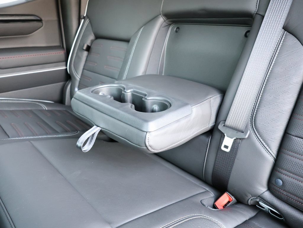 New 2025 GMC Sierra 1500 AT4X AWD/4WD image 32