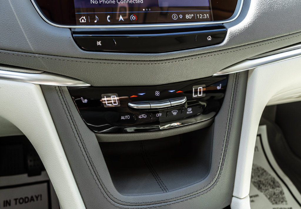 Used 2024 Cadillac XT5 Premium Luxury w/ LPO, Floor Liner Package AWD/4WD image 22