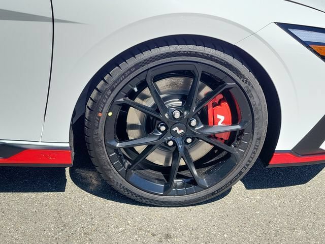 New 2026 Hyundai Elantra N FWD image 31