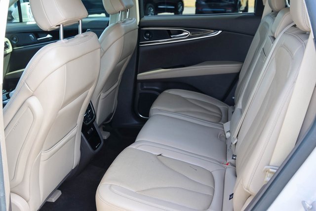 Used 2021 Lincoln Nautilus Reserve image 14