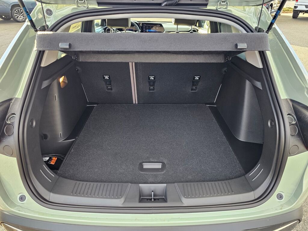 New 2026 Chevrolet Trax ACTIV w/ Sunroof Package image 23