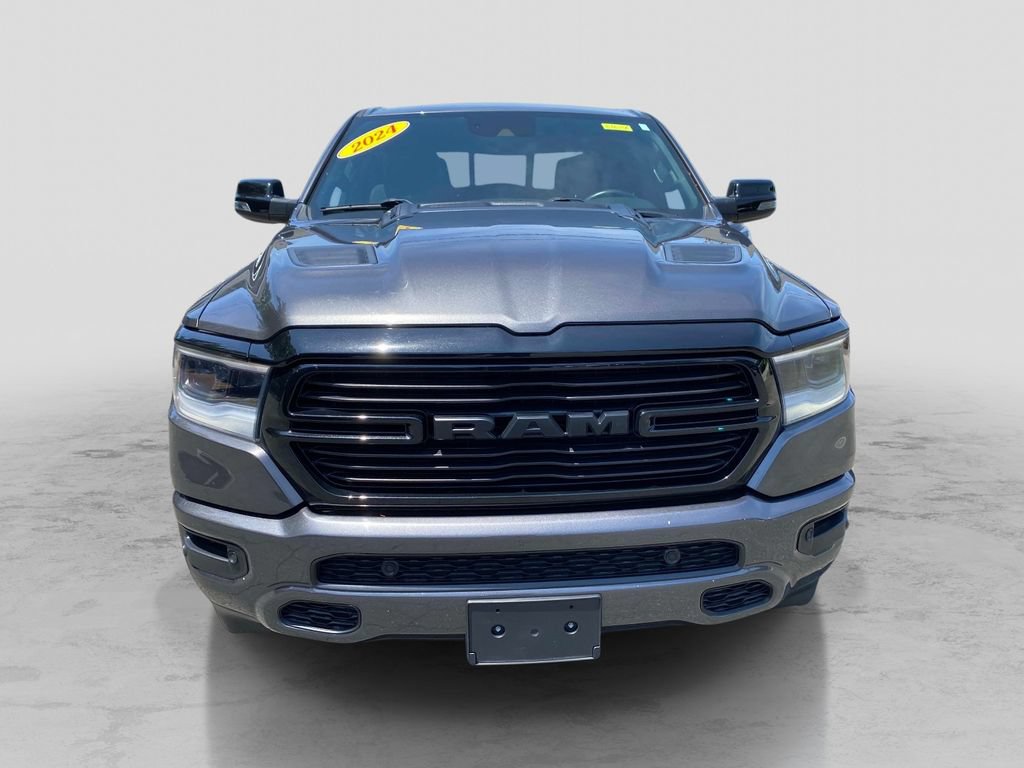 Used 2024 RAM 1500 Laramie AWD/4WD image 11