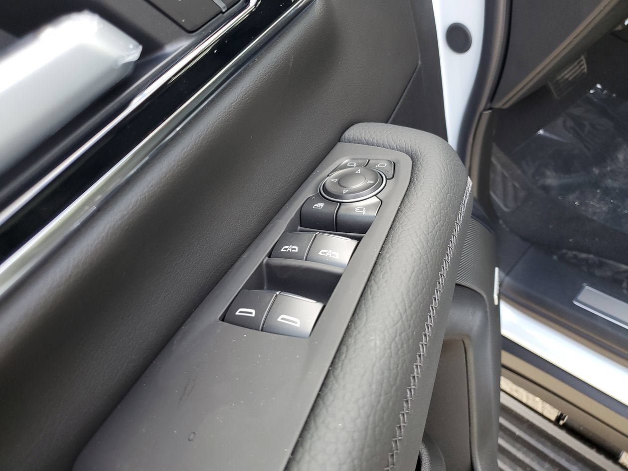 New 2026 GMC Yukon XL Denali w/ Sun & Power Step Package AWD/4WD image 18