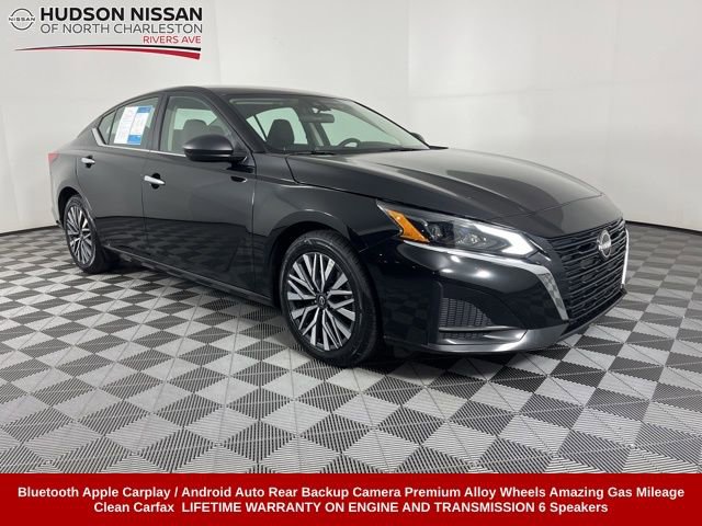Used 2024 Nissan Altima 2.5 SV