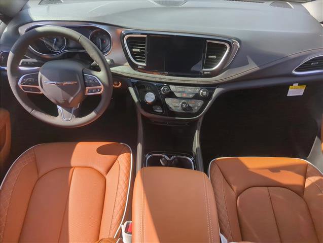 New 2026 Chrysler Pacifica Pinnacle image 13