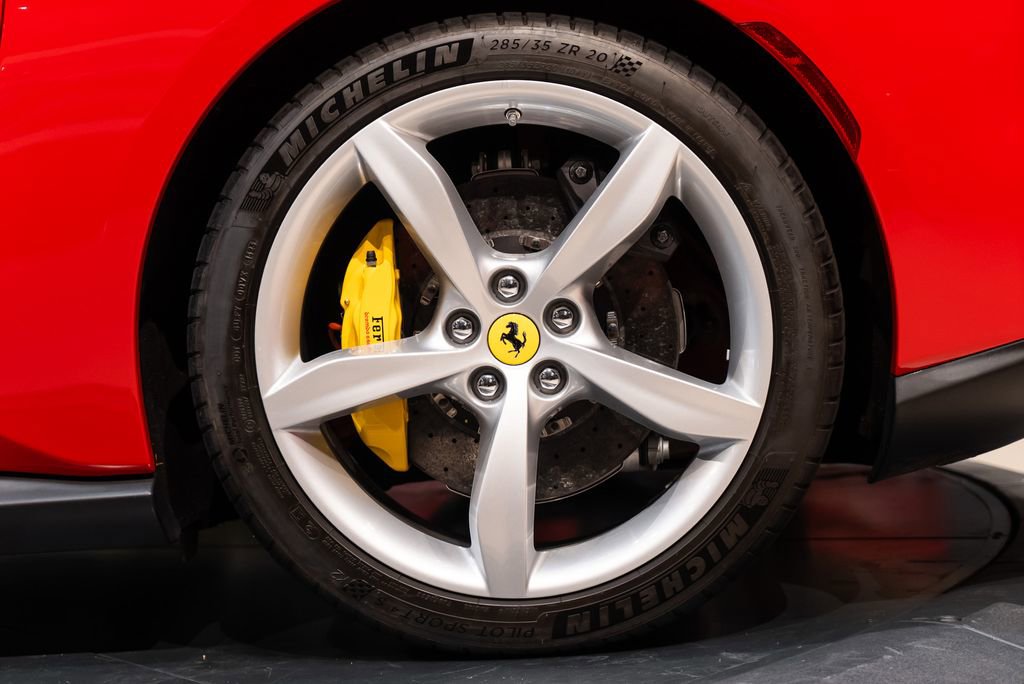 Certified 2023 Ferrari Portofino M image 14