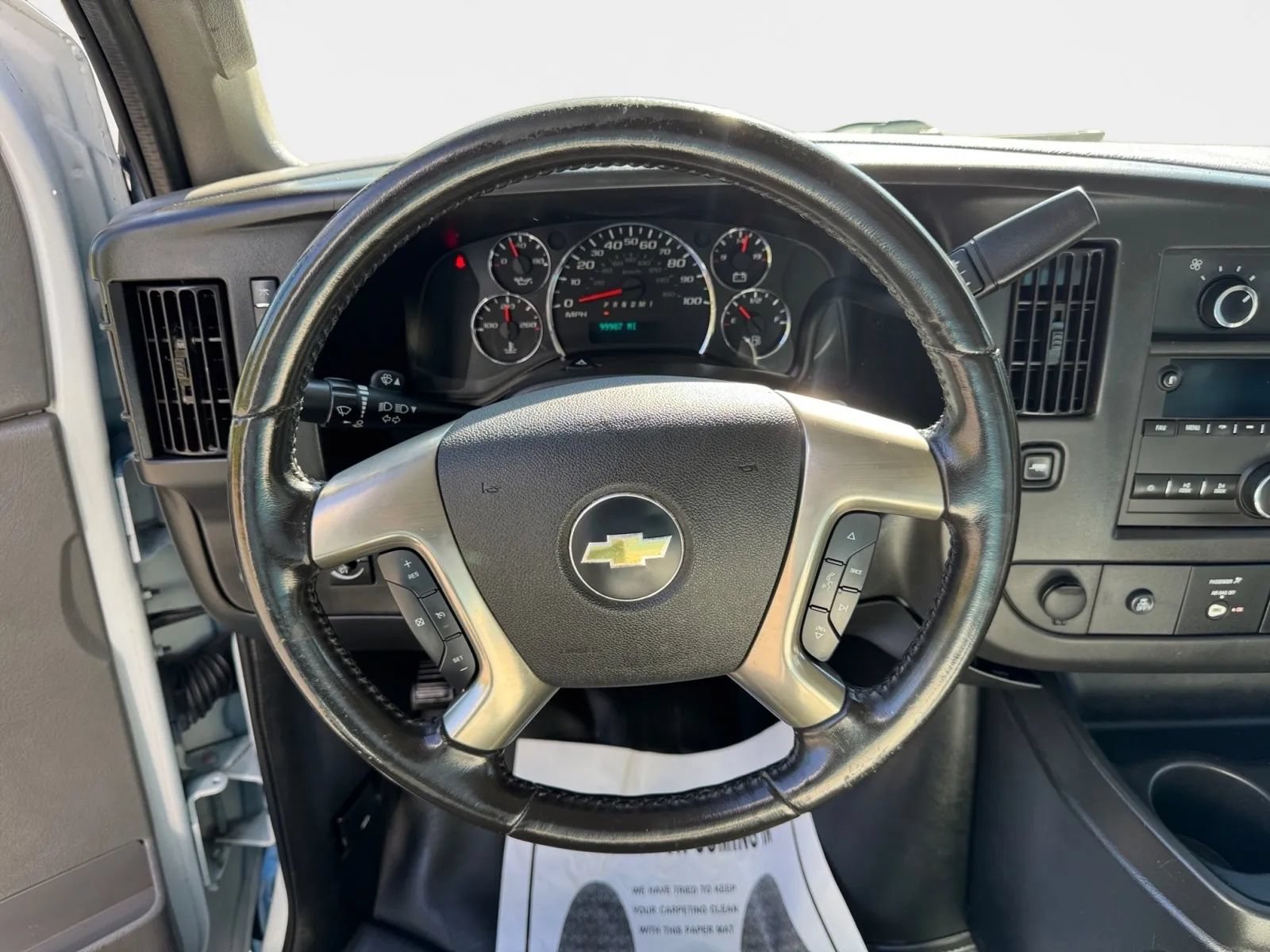Used 2018 Chevrolet Express 3500 w/ Power Convenience Package RWD image 12