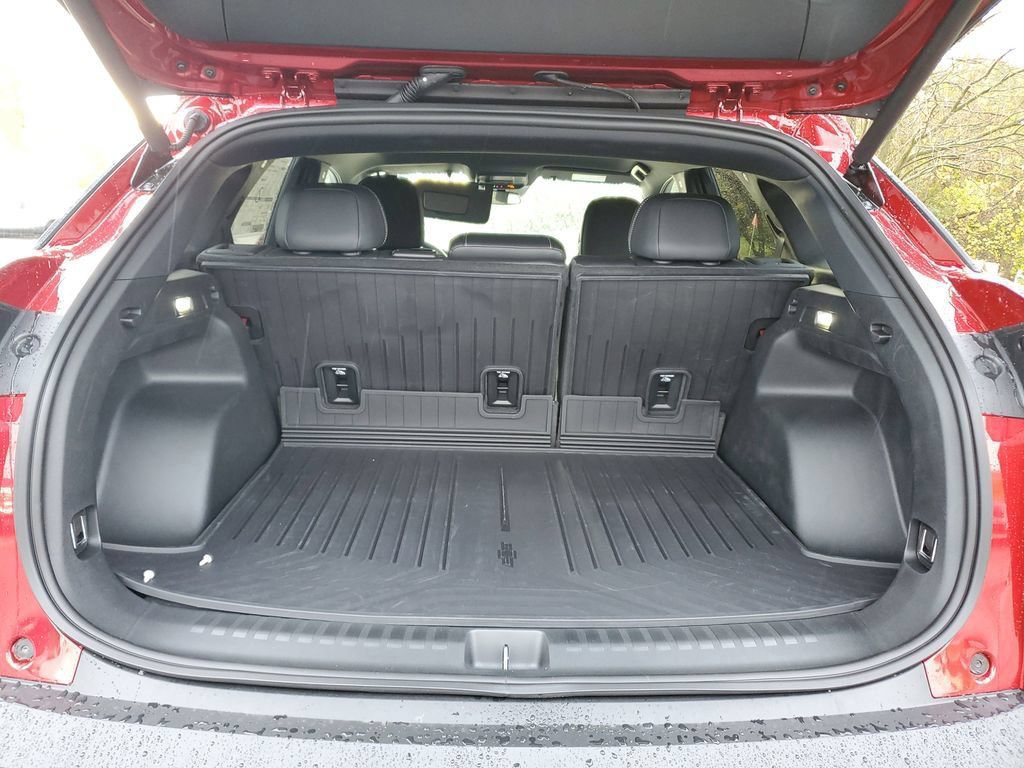 New 2026 Chevrolet Blazer EV LT AWD/4WD image 9