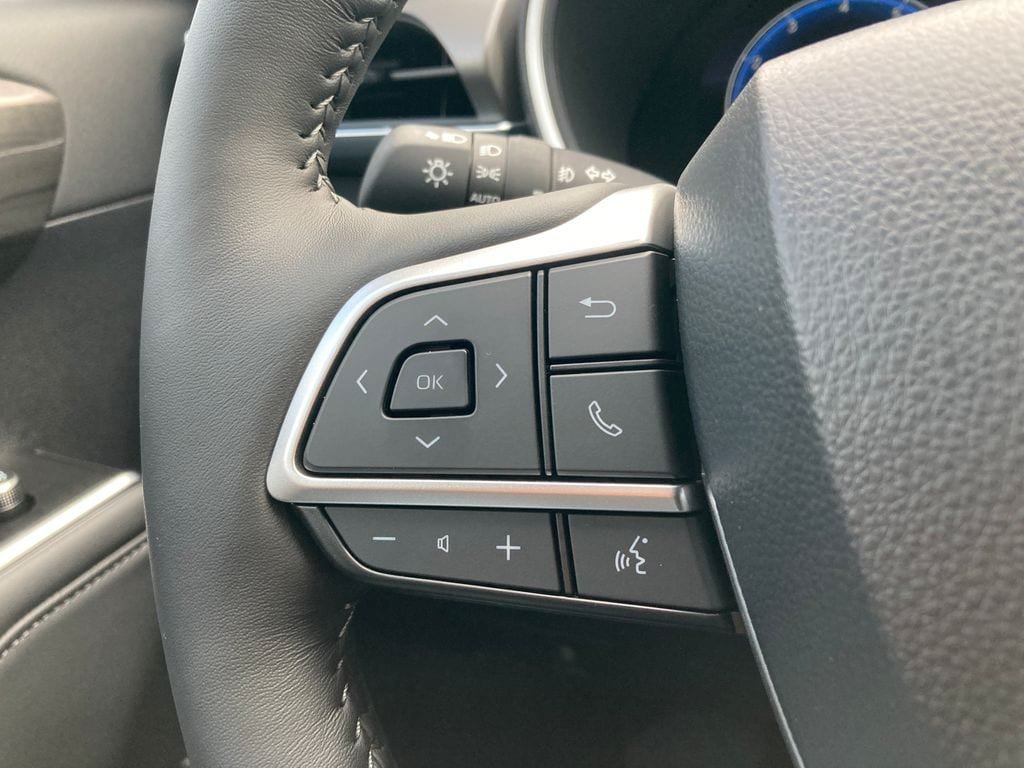 New 2026 Toyota Highlander Limited AWD/4WD image 9