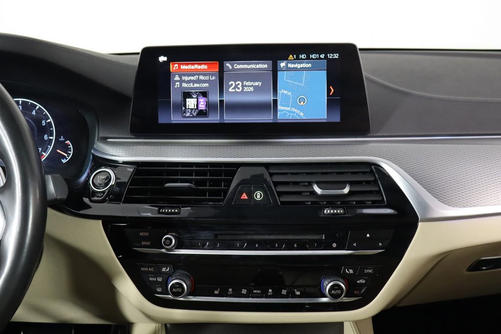 Used 2019 BMW M550i xDrive image 28