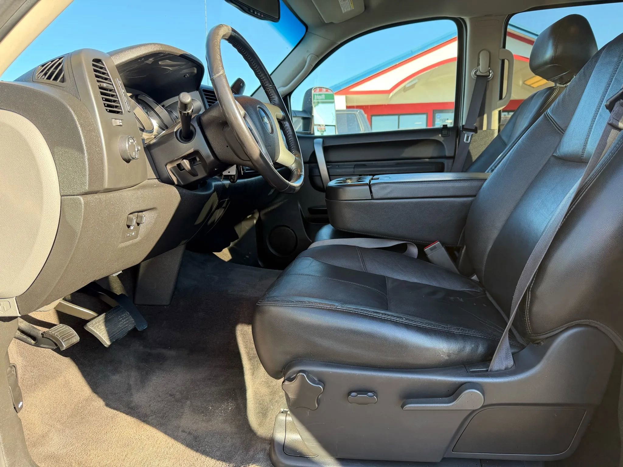 Used 2014 Chevrolet Silverado 3500 LT w/ Interior Plus Package image 10