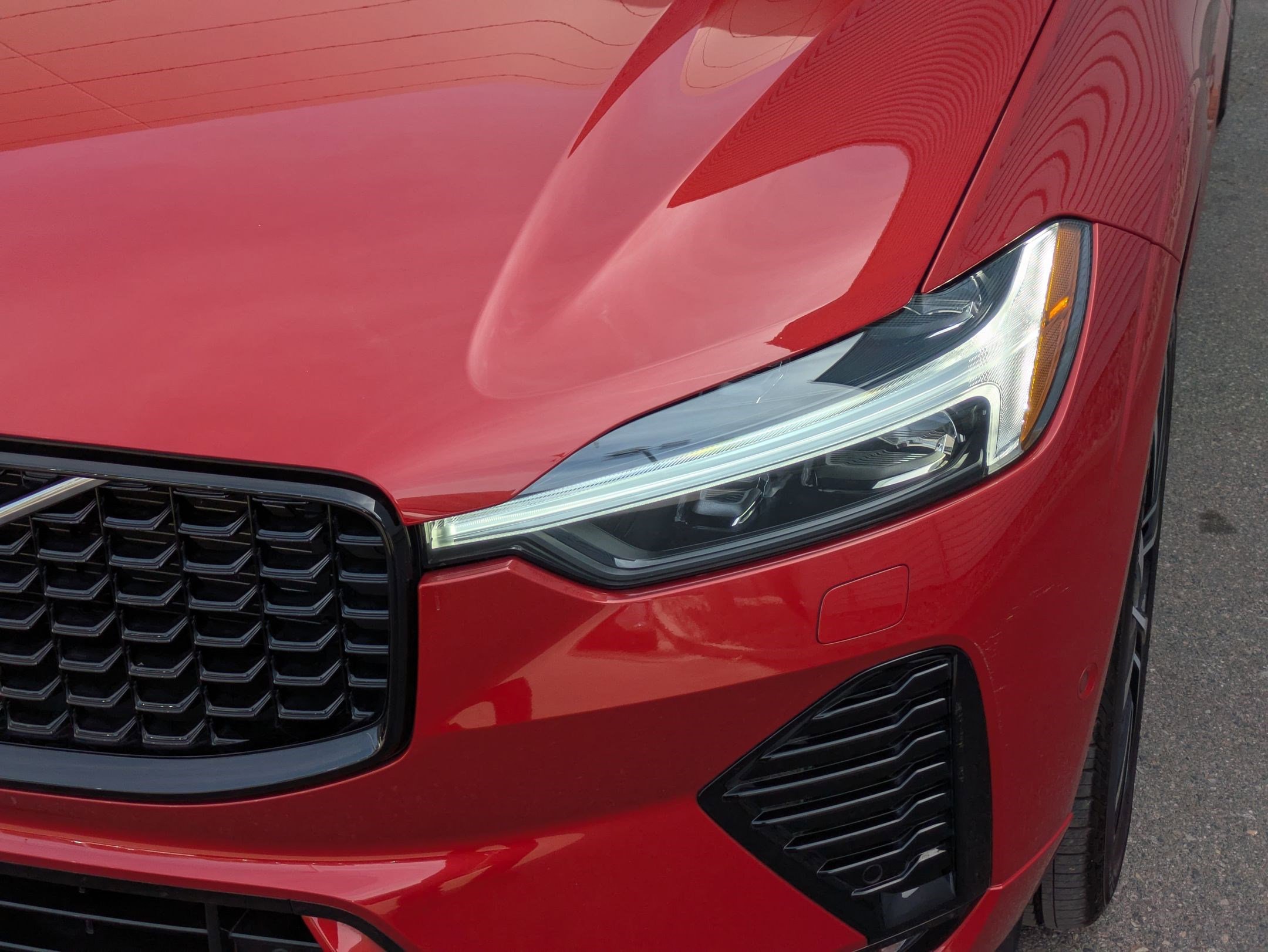 Used 2025 Volvo XC60 B5 Plus w/ Protection Package Premier image 10