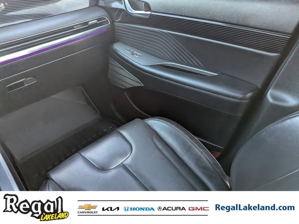 Used 2023 Hyundai Palisade Calligraphy image 14
