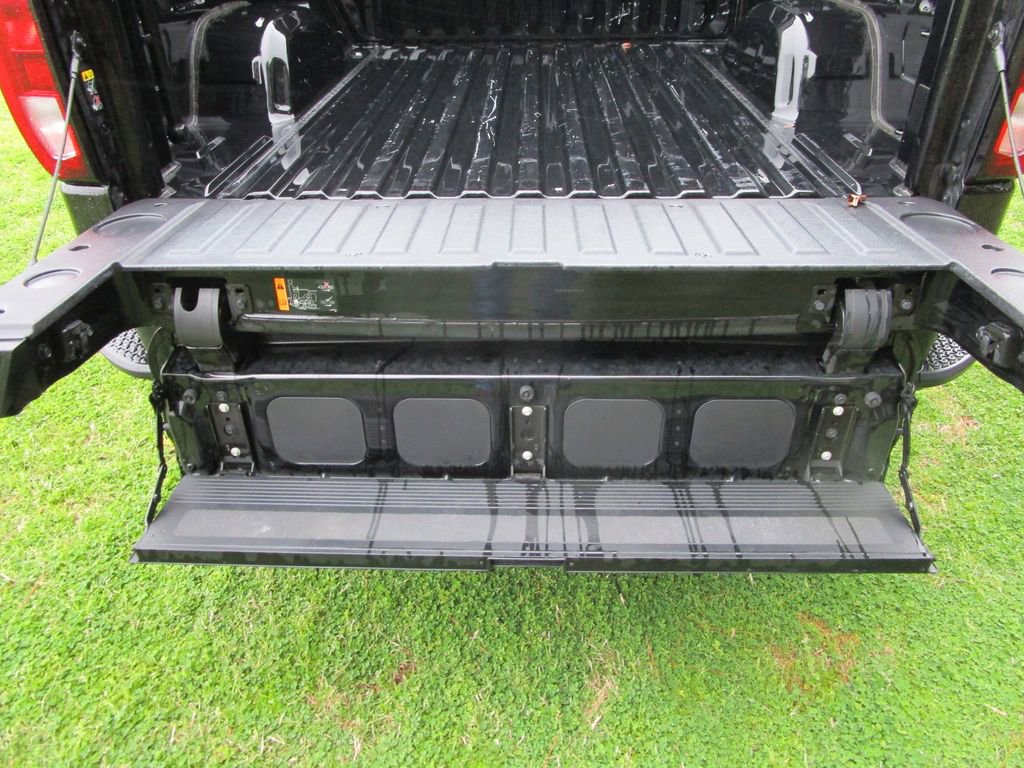 Used 2021 GMC Sierra 1500 Elevation w/ X31 Off-Road Package image 12