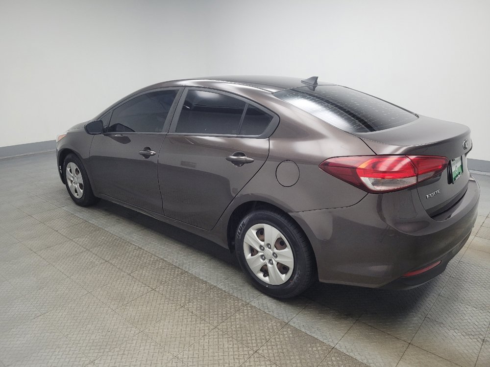 Used 2017 Kia Forte LX FWD image 3