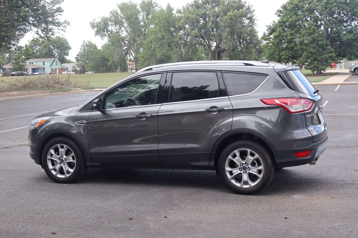Used 2015 Ford Escape Titanium w/ Equipment Group 301A AWD/4WD image 8