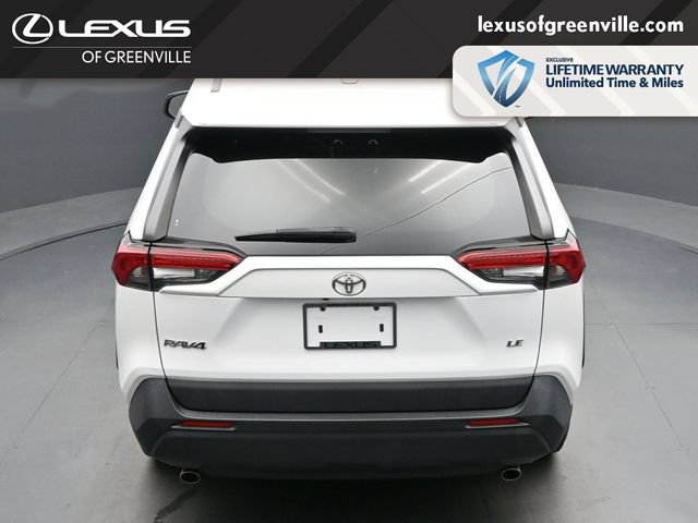 Used 2022 Toyota RAV4 LE FWD image 41