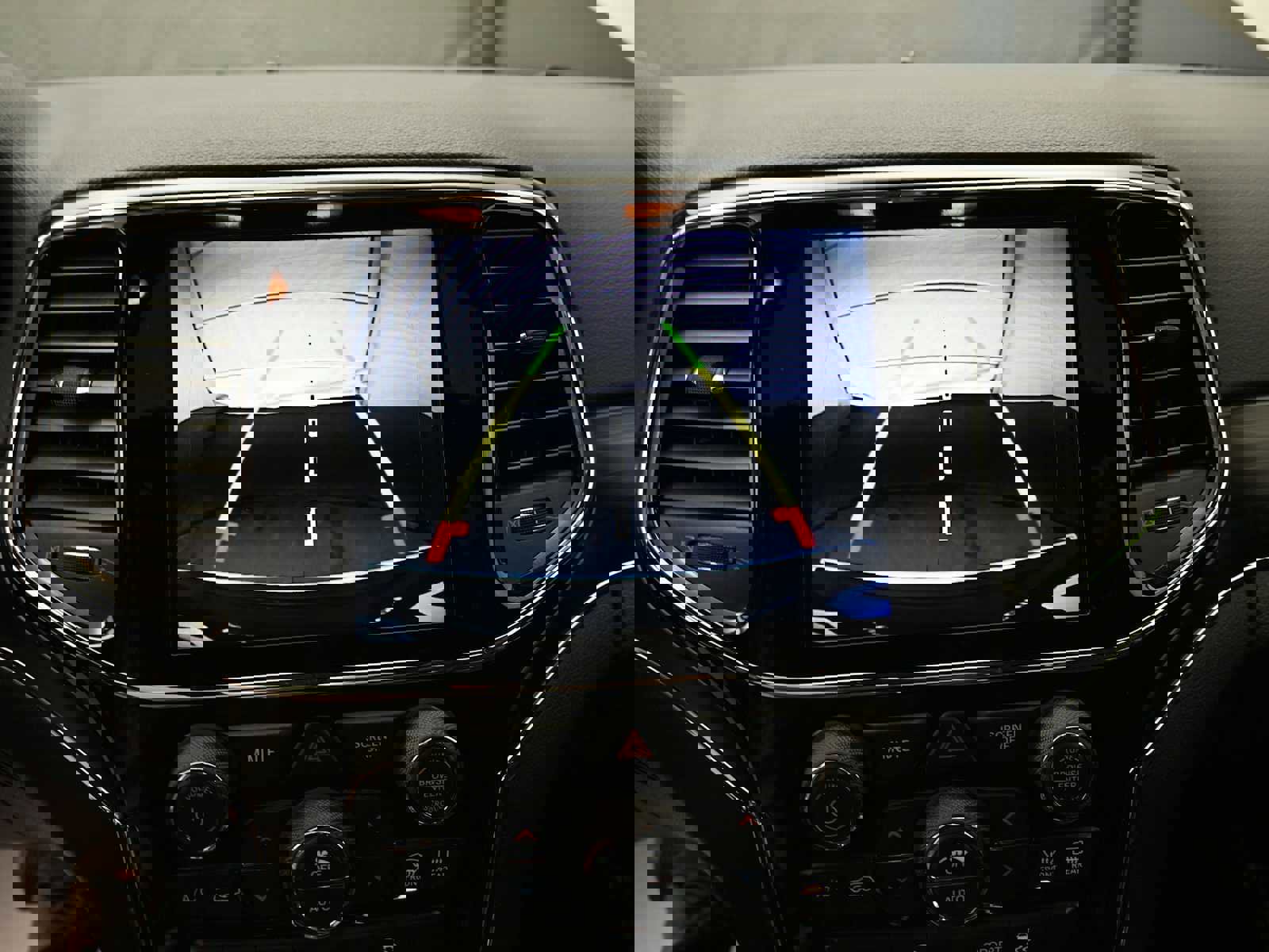 Used 2020 Jeep Grand Cherokee Limited image 8