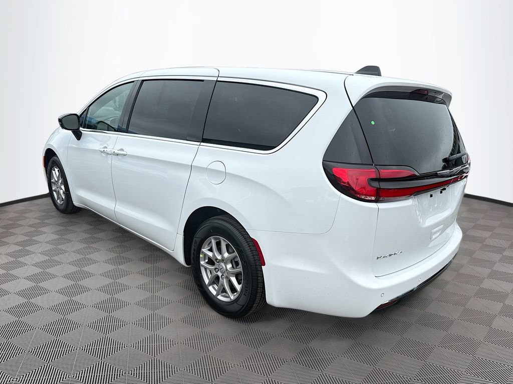 New 2026 Chrysler Pacifica Select FWD image 7
