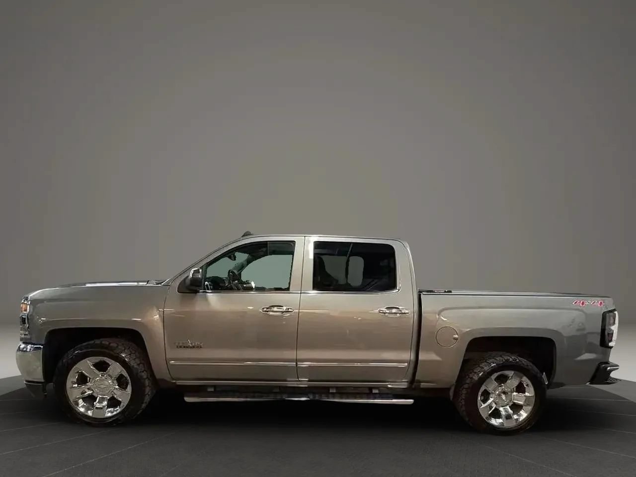 Used 2017 Chevrolet Silverado 1500 LTZ w/ Texas Edition AWD/4WD image 4