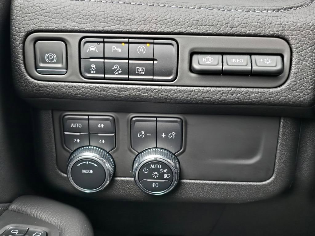 Certified 2023 GMC Yukon Denali image 17