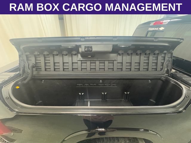 Used 2025 RAM 1500 Limited AWD/4WD image 5