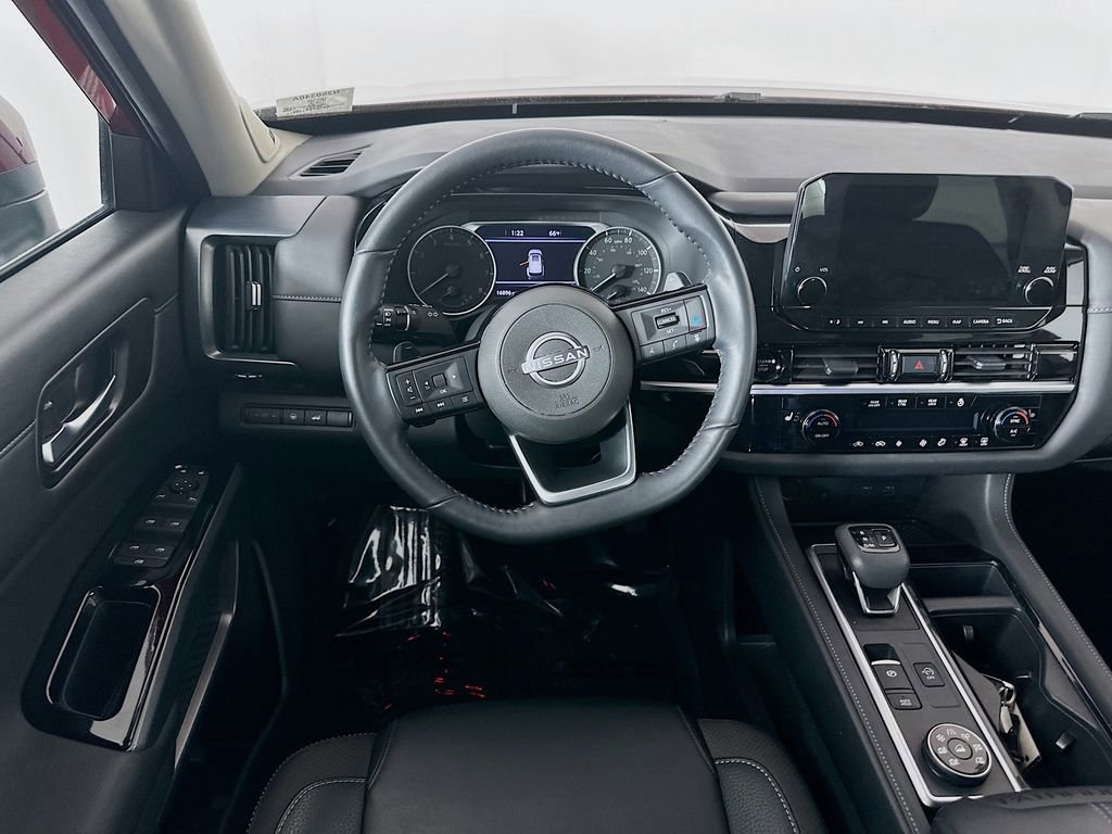 Certified 2025 Nissan Pathfinder SL w/ SL Premium Package image 33