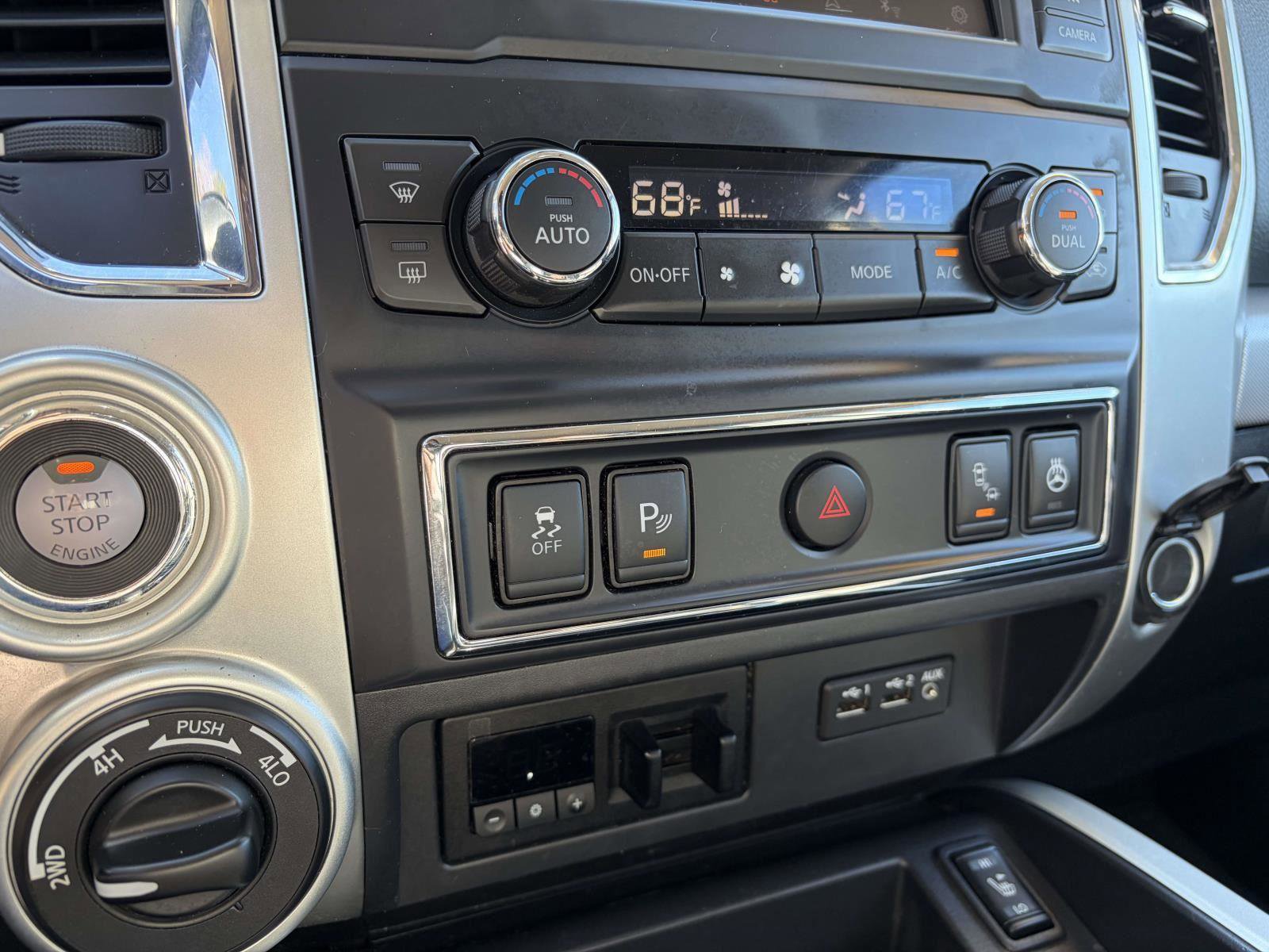 Used 2019 Nissan Titan PRO-4X w/ Pro-4x Convenience Package image 13