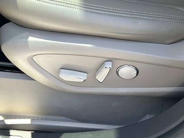 Used 2022 Lincoln Nautilus FWD w/ Premium Package image 17