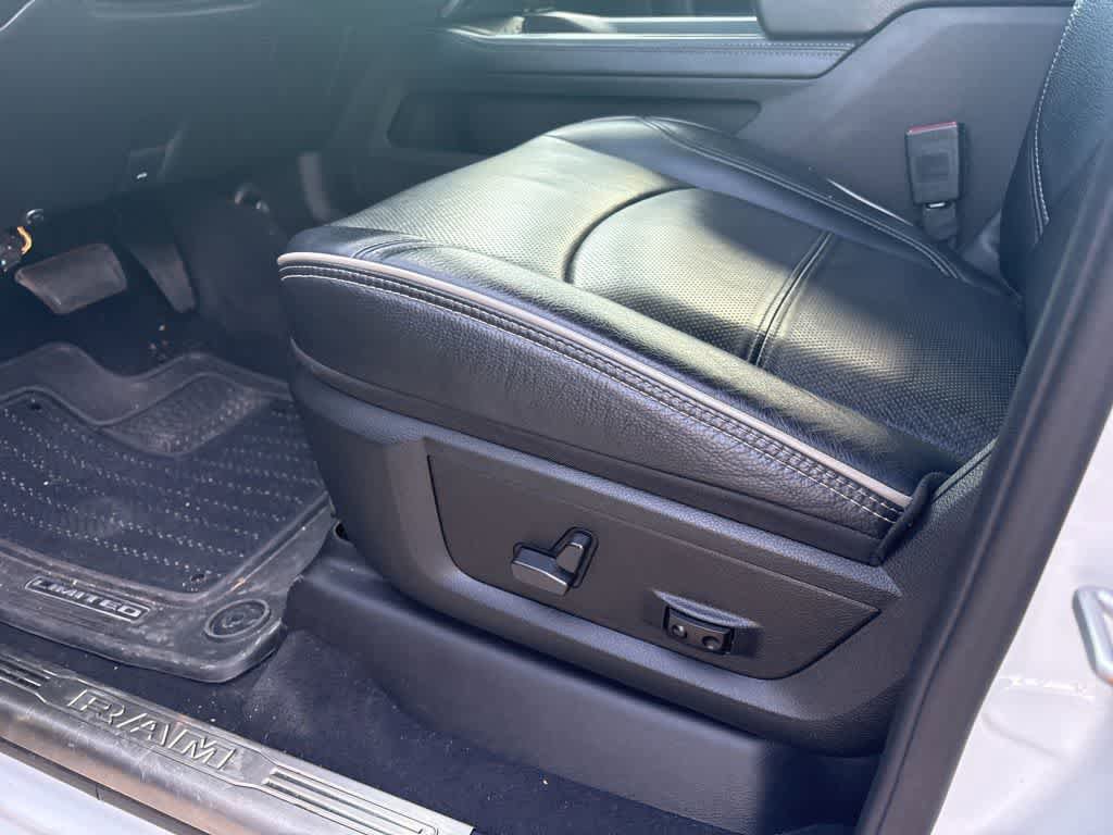 Certified 2021 RAM 2500 Limited w/ Night Edition AWD/4WD image 17