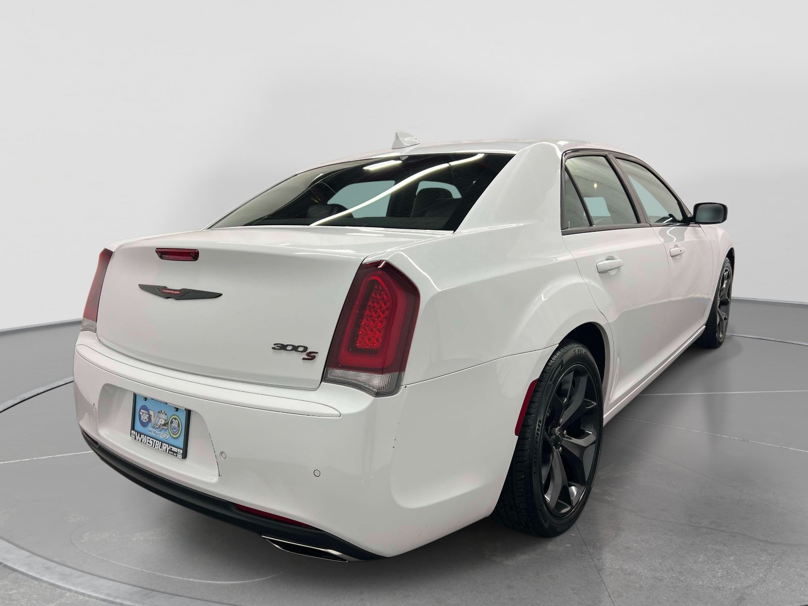 Used 2023 Chrysler 300 S w/ Safetytec Plus Group RWD image 6