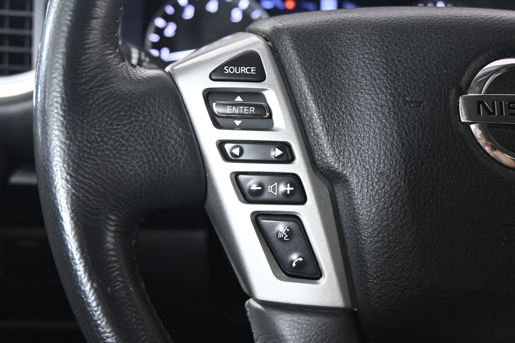 Used 2021 Nissan Titan SV w/ SV Convenience Package AWD/4WD image 35