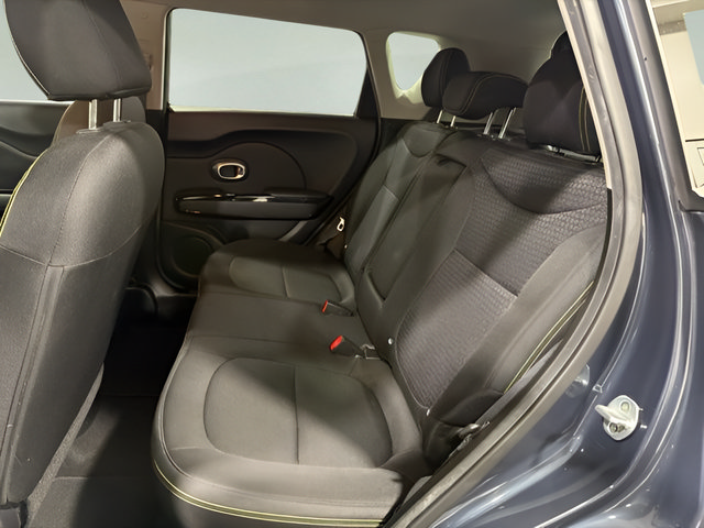 Used 2015 Kia Soul + w/ Audio Package FWD image 28
