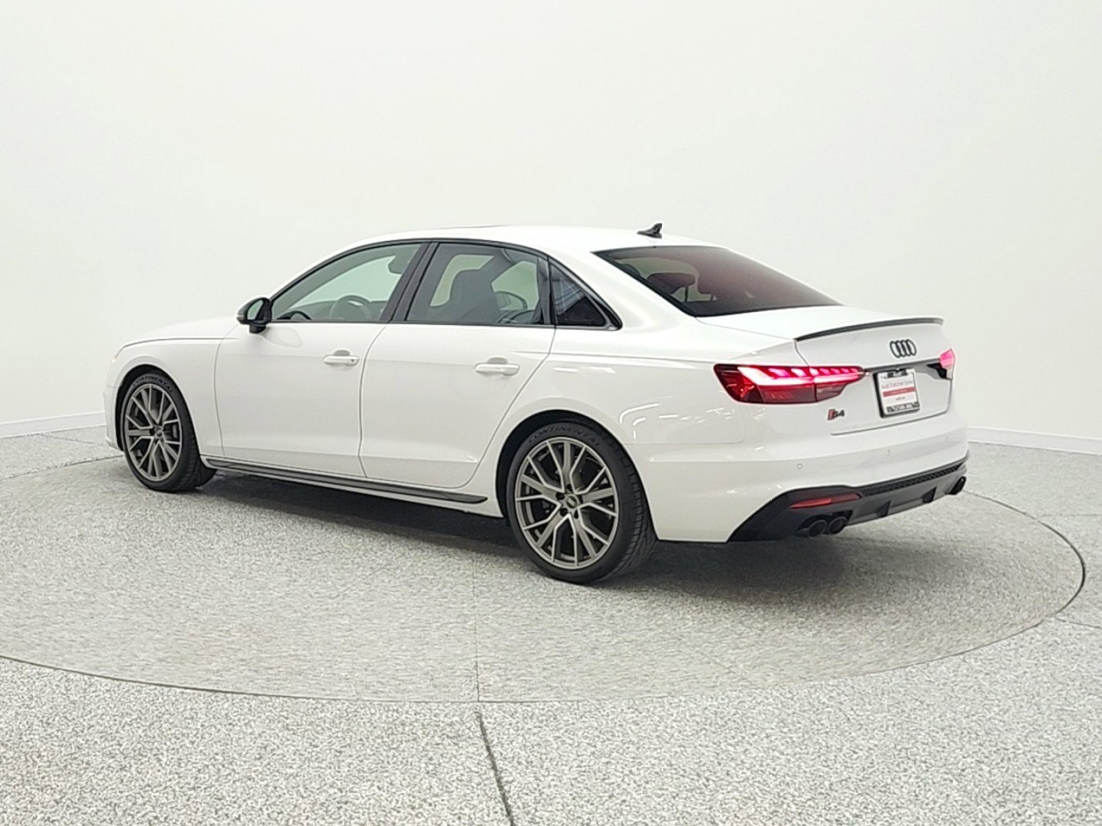 Used 2023 Audi S4 Premium Plus w/ Premium Plus Package image 7