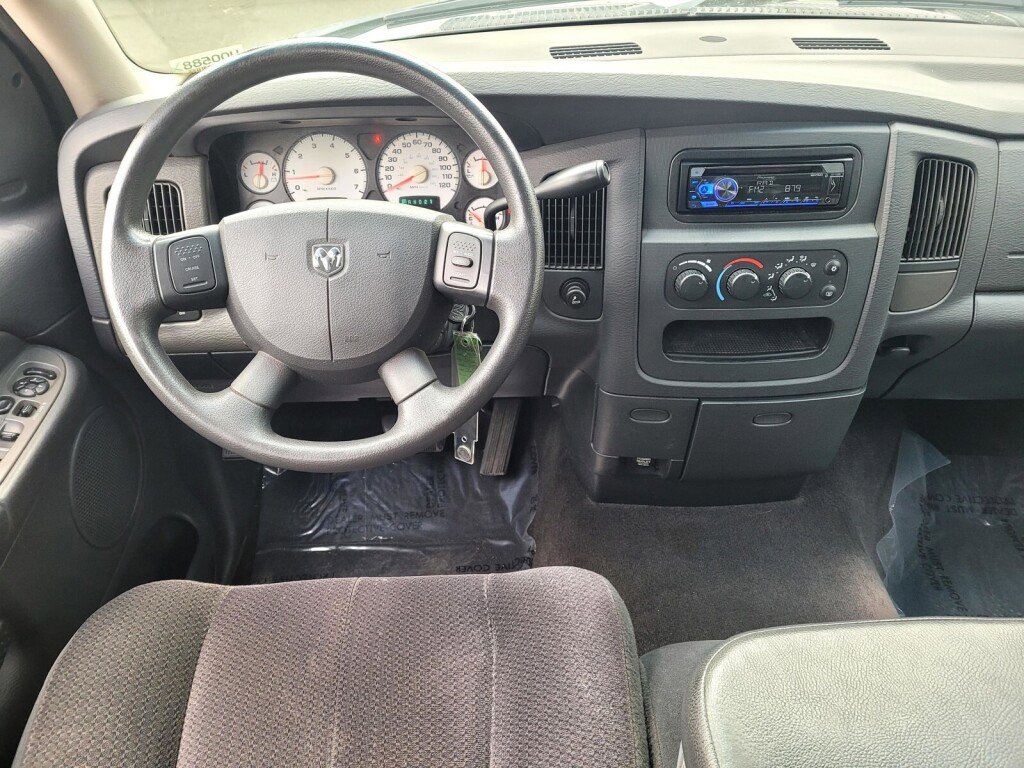 Used 2004 Dodge Ram 1500 Truck SLT image 12