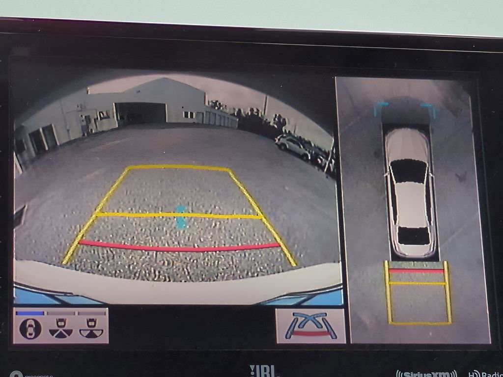 Used 2022 Toyota Camry XLE w/ Navigation Upgrade Package image 21