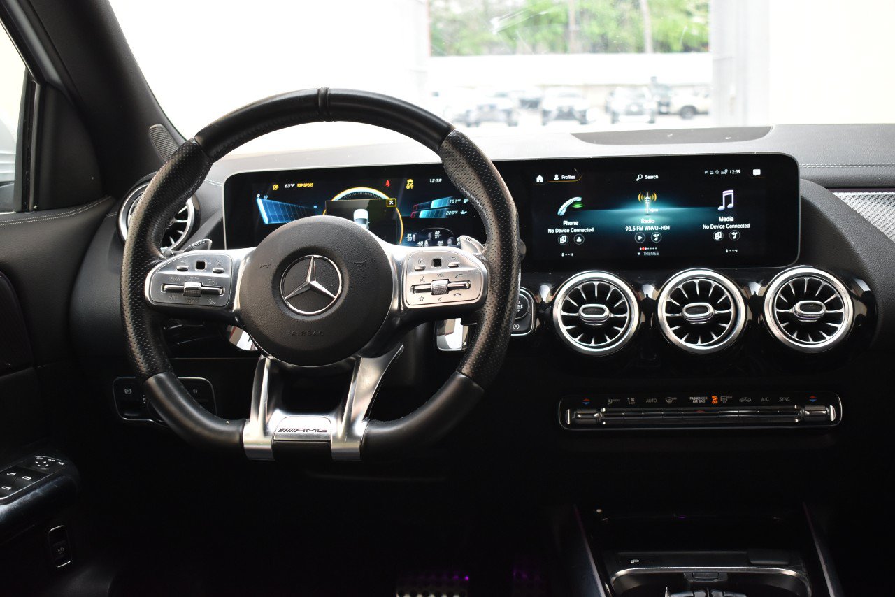 Used 2021 Mercedes-Benz GLA 35 AMG 4MATIC w/ Premium Package image 23