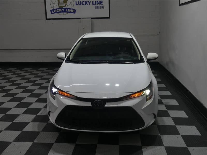 Used 2022 Toyota Corolla LE image 3