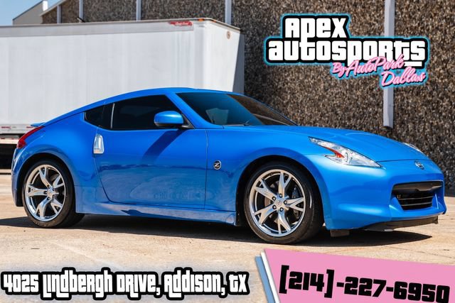 Used 2010 Nissan 370Z Touring w/ Sport Pkg RWD image 1