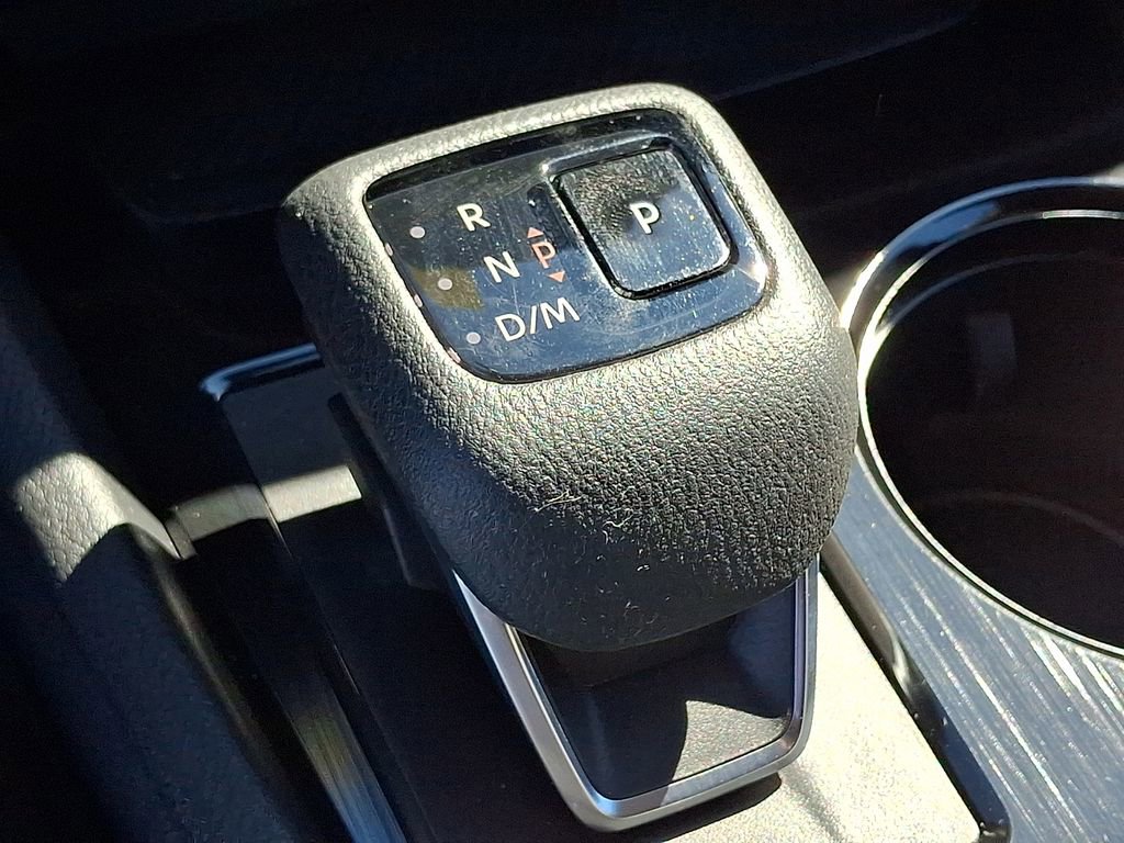 Certified 2023 Nissan Rogue SV image 16